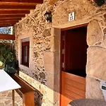 Casa De Piedra, A Lameira بيت للعطل