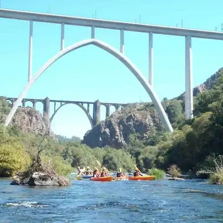 Casa De Piedra, A Lameira Сasa de vacaciones
