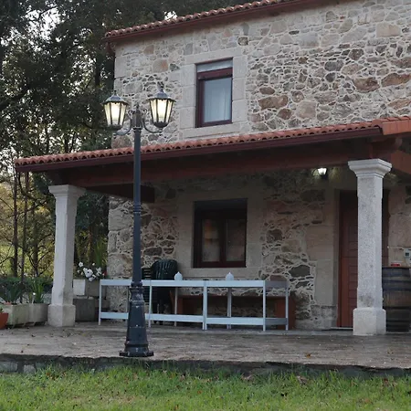 Casa De Piedra, A Lameira