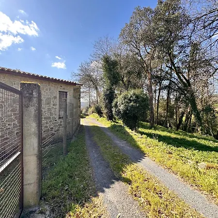 Casa De Piedra, A Lameira بيت للعطل *