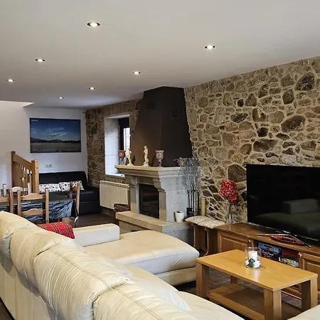 Casa De Piedra, A Lameira