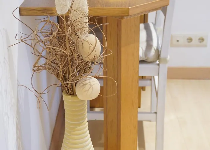 Casa De Piedra, A Lameira *