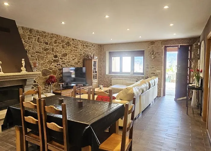 Casa De Piedra, A Lameira * A Coruna