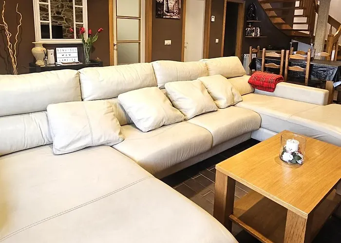 Casa De Piedra, A Lameira