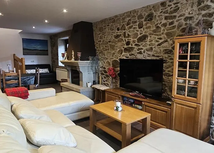 Holiday home Casa De Piedra, A Lameira