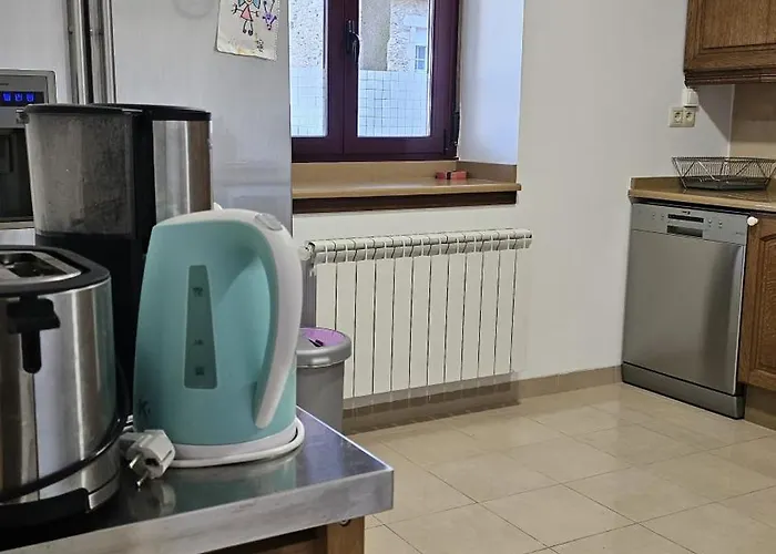 Casa De Piedra, A Lameira